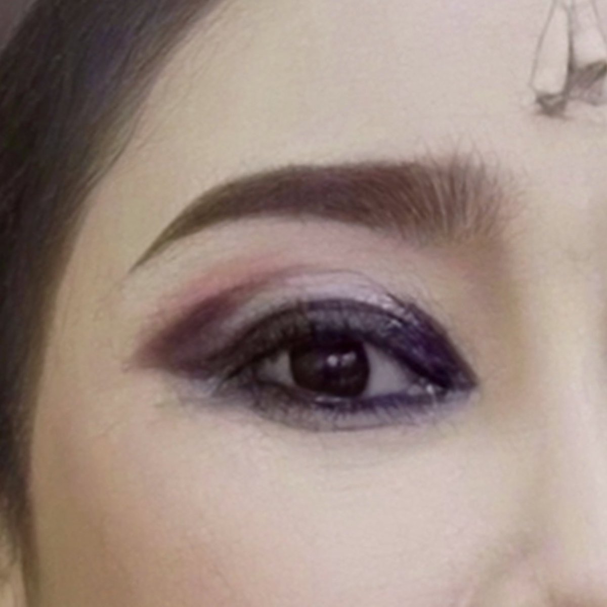 이렇게 보니까 레베카 댄버스 메이크업도 많이 바뀌었다

옛날                                 지금
댄버쮸예요. (부릅)        댄버스입니다. (우아)