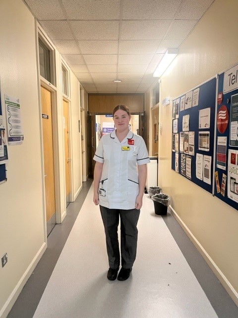 Charlotte from Cohort 1 of #volunteertocareer came to speak to Cohort 2 about her journey. She is now a student #midwife doing her placement @sathNHS & she said its all down to the #volunteertocareer programme! Proud moment! @ema28 @racharmstrong70 @help_force @flavell_hayley