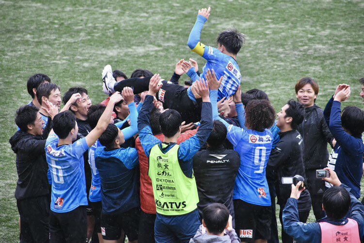 sanbiki4123's tweet photo. #根本海斗 #写真集 @q_djh 

いつでも前向きでかっこよかったです⚽️ https://t.co/0EDNMFkkRk
