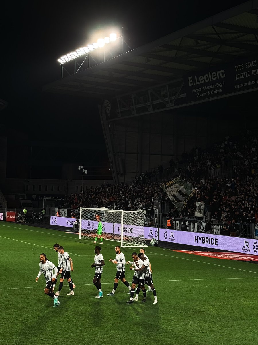ColiseumModern's tweet photo. SCO ANGERS - SM CAEN
@Ligue2BKT
🏟 Stade Raymond Kopa
📍Angers (🇫🇷)
📅 27/10/2023
#groundhopping #groundhopper #Ligue2 #ScoAngers #SCOSMC https://t.co/LqnCBrKocw