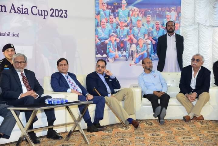 DisableWelfare's tweet photo. Caretaker Sindh CM Justice (R) @MaqboolBaqar, graced the occasion as the chief guest &amp; our honorable guests including @SShabbarZaidi, 
@Dr_KMSOfficial,
@kishwerzehra9,
@FarhatJafri3,
@shaikhtanveerah and other guests from across Sindh. https://t.co/1OSXgyswtJ