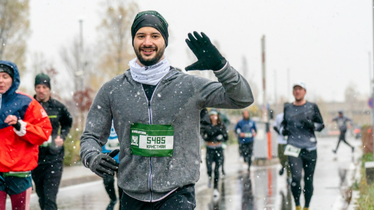 evoneering's tweet photo. ๐ฅ๐โโ๏ธ Our incredible Evolutioneers owned the Sofia Tech Run last Saturday! ๐ Dive into the adrenaline-packed photos - this is how we do it! ๐ช #EVOlutioneers #HealthyEVO #Alive #SofiaTechRun #Running ๐ทโจ @Begach https://t.co/ZL7z5o2cje