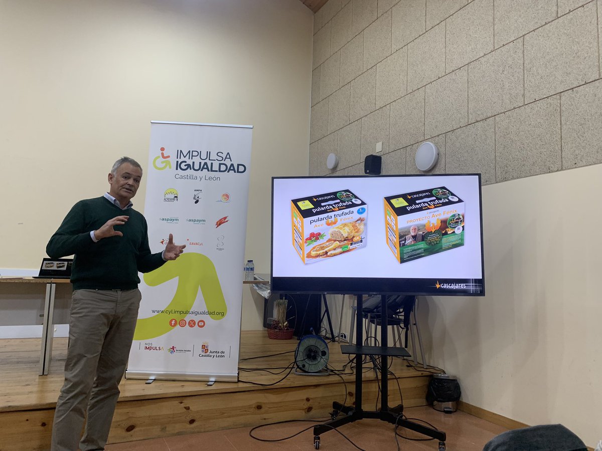 Gracias a Francisco Iglesias de <a href="/cascajares_es/">Cascajares</a> por exponer los retos a los que se ha enfrentado la compañía y como se han adaptado a las nuevas situaciones. Gran ejemplo de superación y cómo afrontar nuevos retos. <a href="/IMPULSA_CyL/">IMPULSA IGUALDAD Castilla y León</a> <a href="/Aspaym_CyL/">ASPAYM Castilla y León</a> #Comunicación #Crisis #RSC