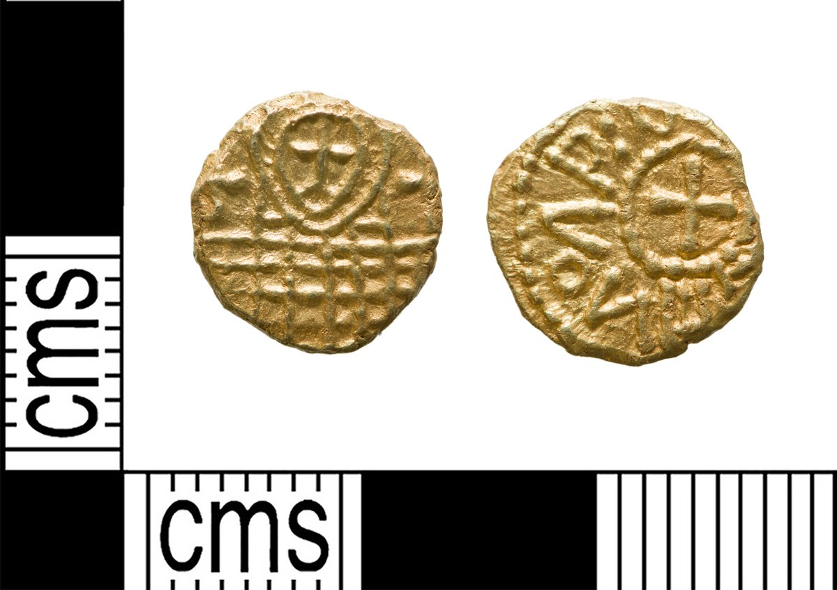 YORYM_FLO's tweet photo. Advent Find 15: This shilling minted in York is 1 of 19 examples. They were struck in the early 7thC & were the first coins made in York. Their attribution to a York mint was uncertain, but recent finds have made this very likely. #AdventFinds #FindsFriday https://t.co/3IZWhpeVTP https://t.co/I1B5HrNF4c