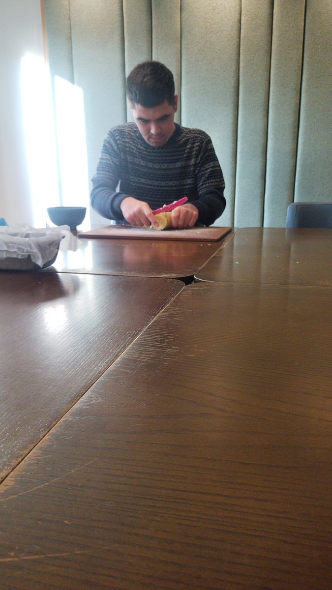 Cascade_Cohen's tweet image. Joe has been preparing his lunch today!! Cutting potatoes to make a lovely potato dish. 

#Learningindependence 
#Learningtocook