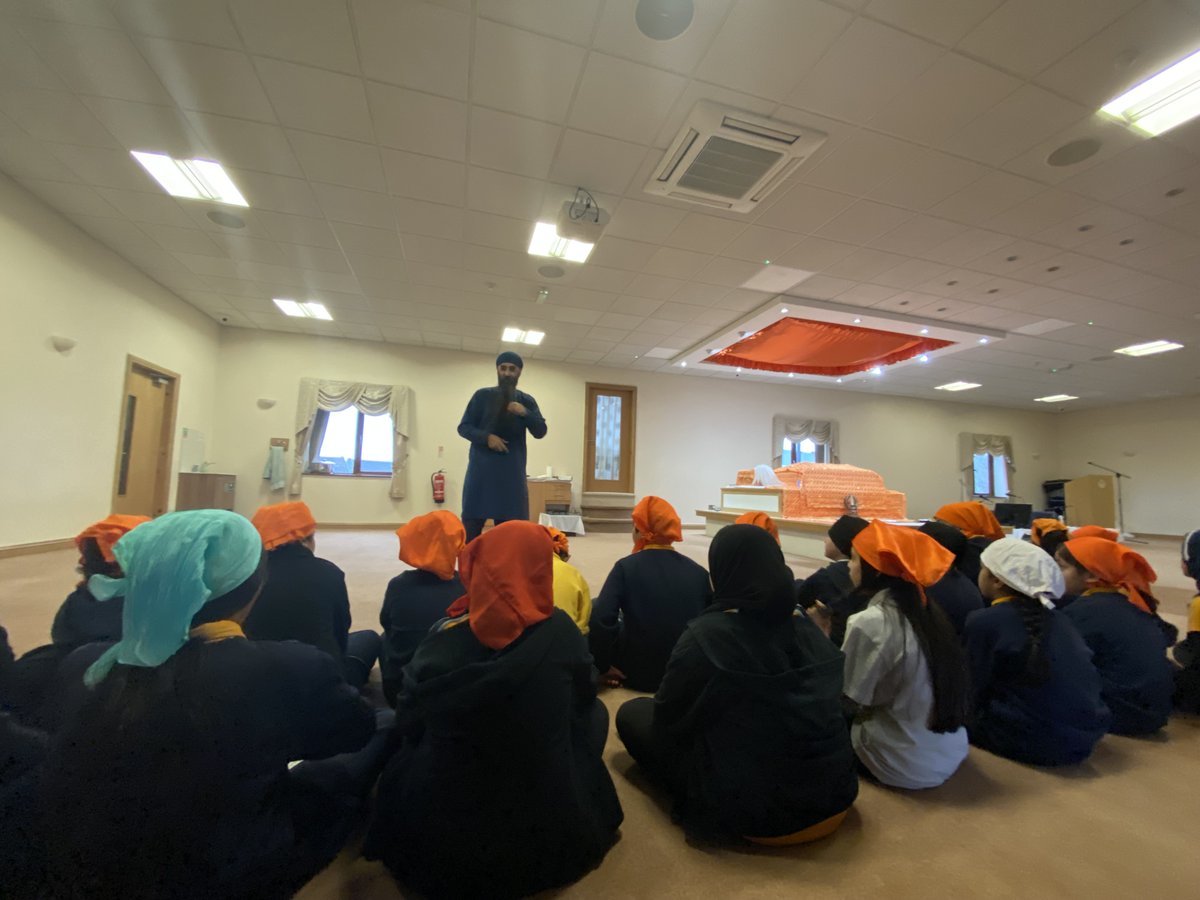 BGGSchool's tweet photo. π ASPIRE in Action! Year 5 students embodied ASPIRE Values during the Gurdwara trip, showcasing Respectful Engagement and celebrating Diversity. Kudos to all of our year 5 students π€πβ¨ #ASPIREvalues #Diversity #WeAreBDAT https://t.co/NyT1CqtUTd