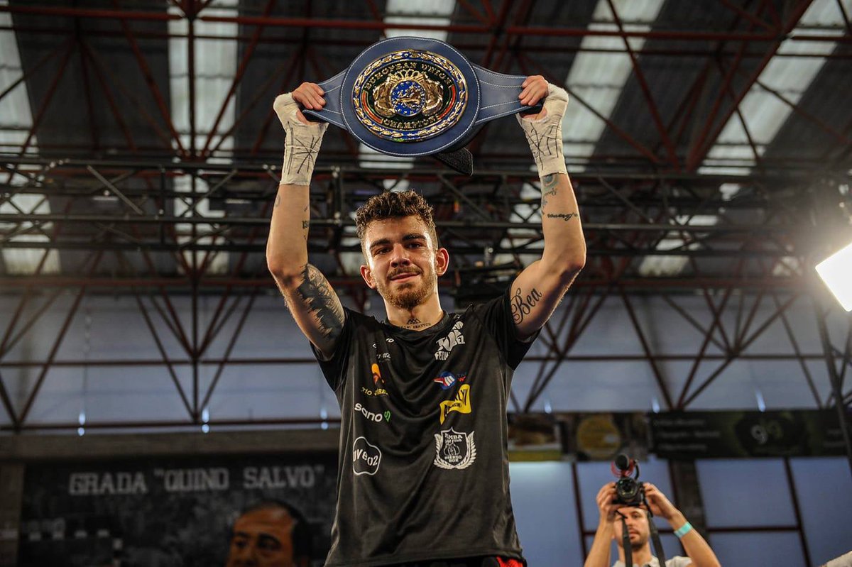 Jonfer1's tweet image. El EBU SILVER se viene para casa 🥊❤️💪🏻