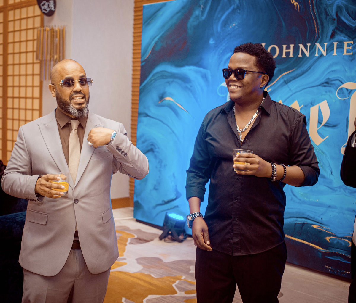 Sallam_SK's tweet photo. #BlueLabelExperience #johnniewalkerTZ https://t.co/eHRq6abcXV
