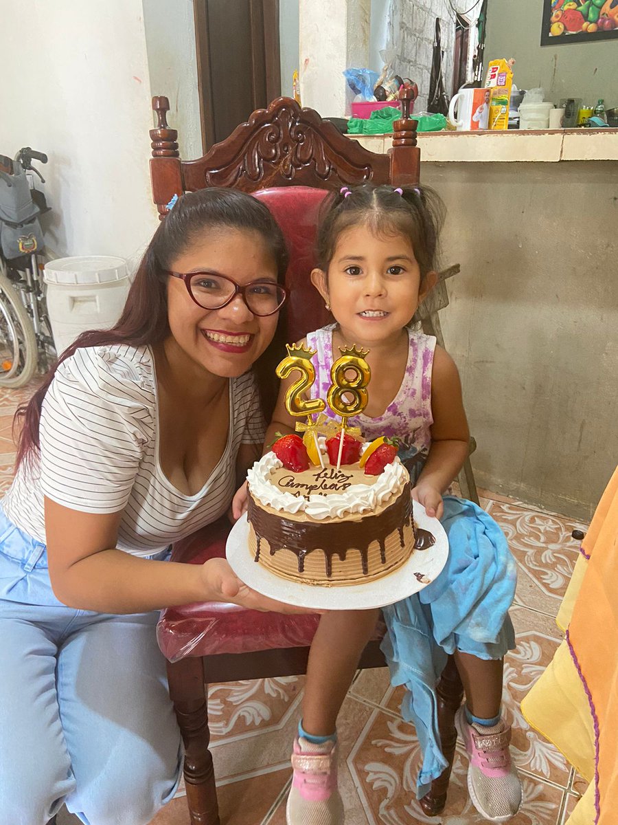 arelys_avellan's tweet photo. @tctelevision feliz cumpleaños mi princesa Amy Carrillo https://t.co/3cNSFA46Ow