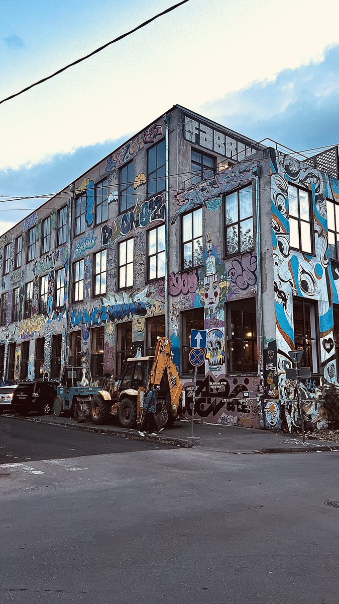 So after looong break from doing anything useful I moved to Georgia 🇬🇪 
Now I need realise what to do here 😁
#StreetArt #Georgia #graffiti