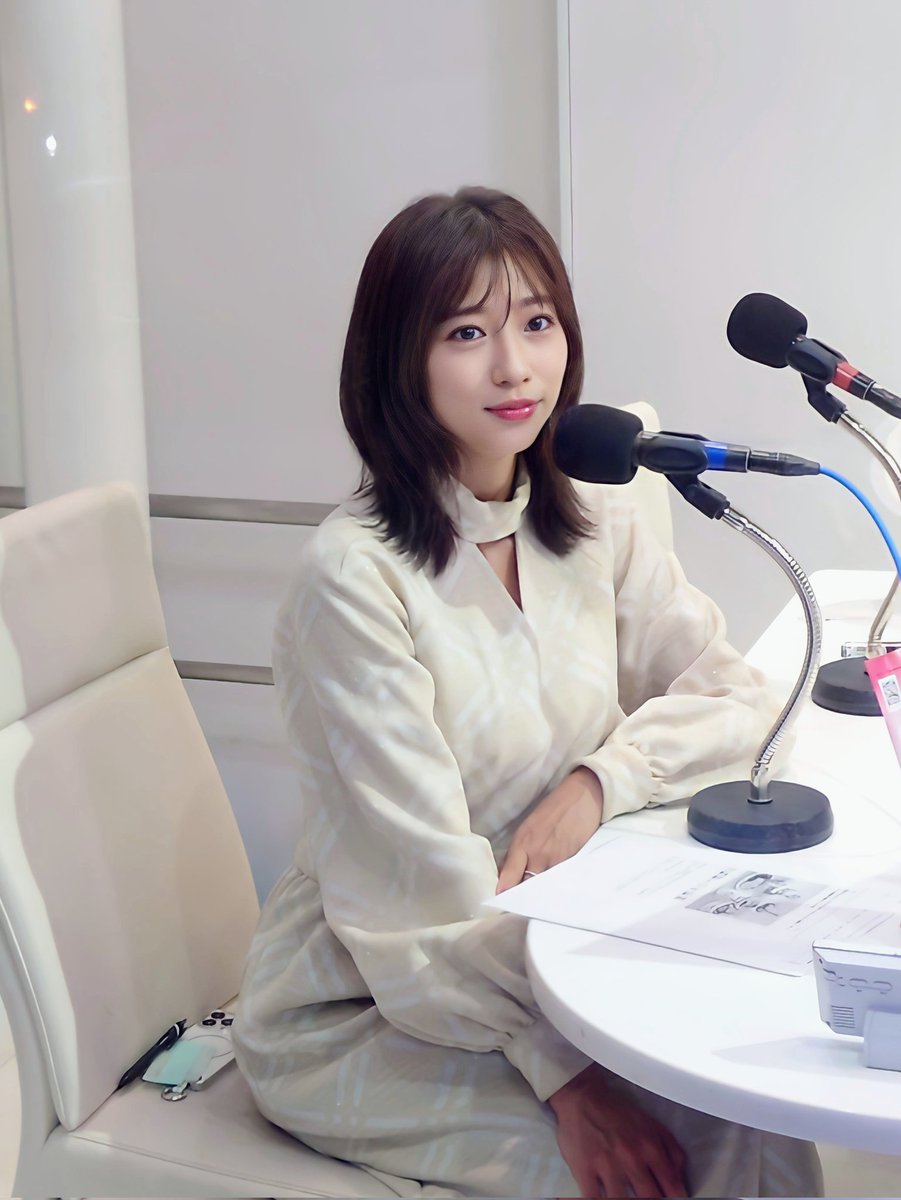 kunisan_o's tweet photo. Shibuya Cross-FM
💚MAGI's Town Now!!💚出演
231127

行ってしまった😙

#秋桜 #音楽の力
#수영 #SooYoung #スヨン
#태라 #Taera #テラ 
#지구 #GeeGu #그래비티
#渋谷クロスFM
https://t.co/0brmpQjU23
#大貫彩香 #マギタン https://t.co/3rG16fIeoU