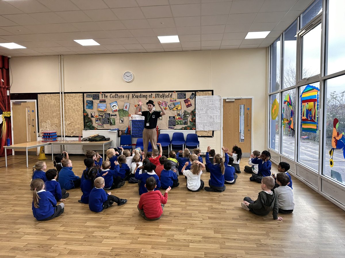 EYFS had a blast in their Drama workshop yesterday! Some budding actors and actresses in our midst. 🎭

<a href="/GulcinSesli/">Gulcin Sesli</a> #EYFS #teachersoftwitter