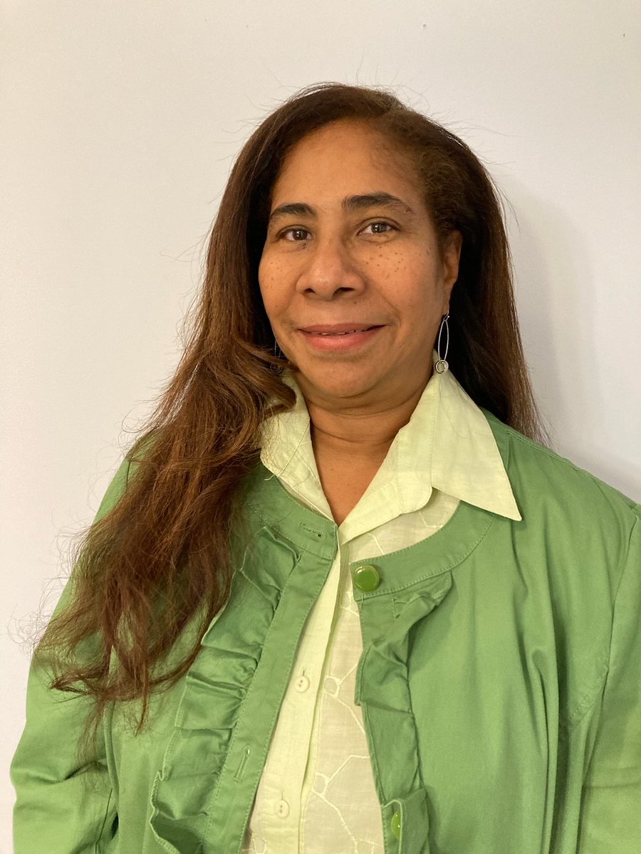 Griselda attends class and tutoring with Sister Patricia Anne to enhance her grammar and writing skills. Her dream? To write a book sharing her journey to the U.S. and the immigrant experience. Her passion for learning has even led her to explore volunteering with BEACON.