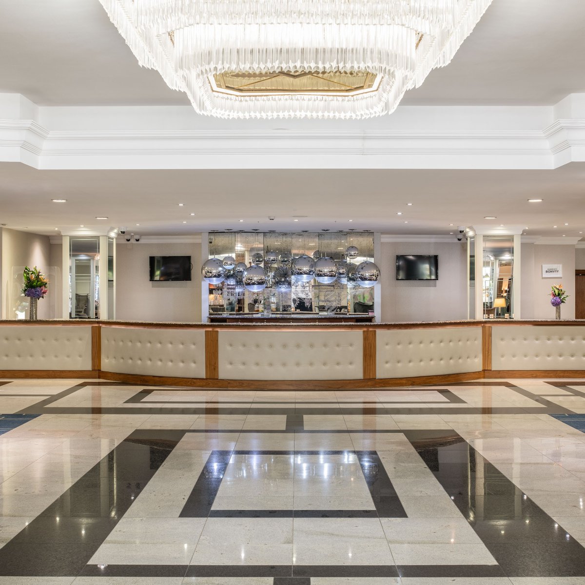 When will you next stay with us? #Renheathrow #Destination #hotel #aviation