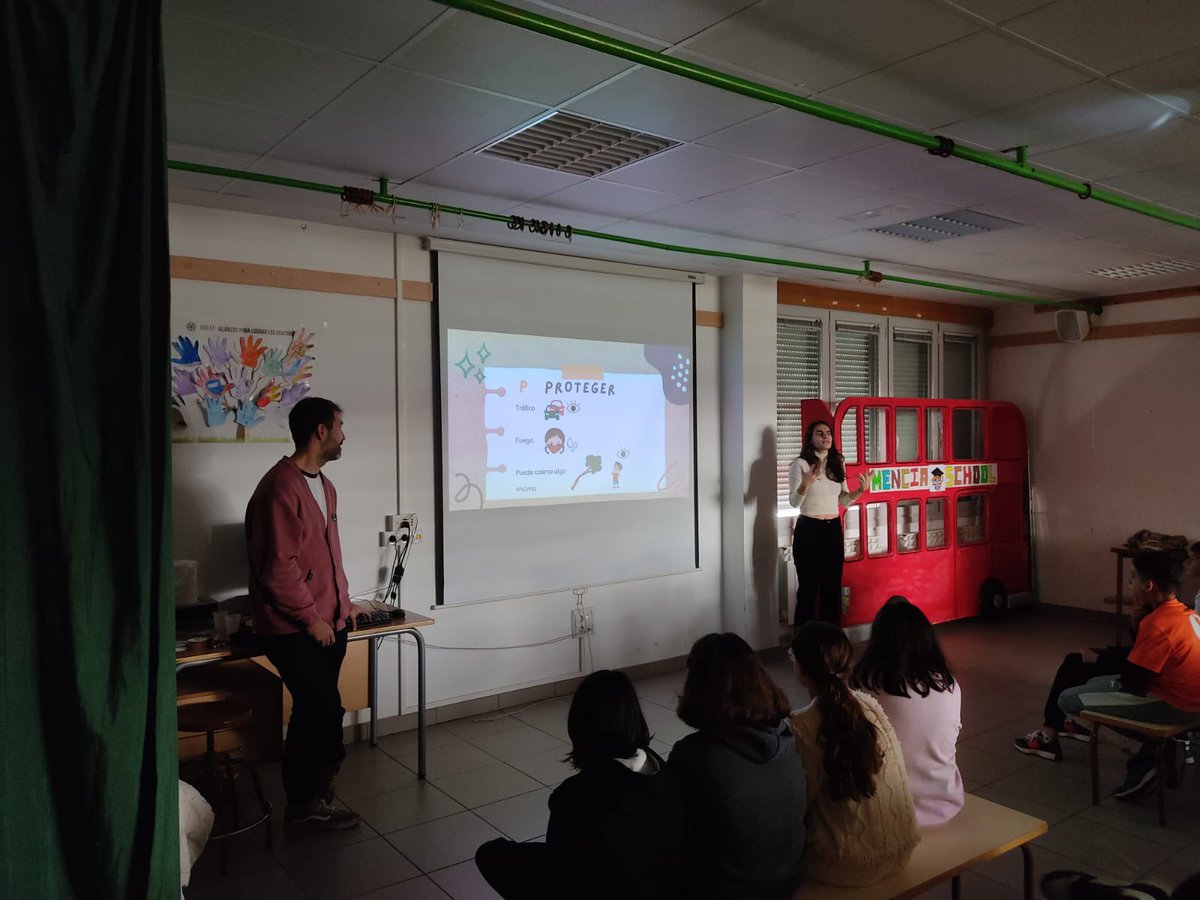 CEIP Dª Mencía de Velasco tweet media