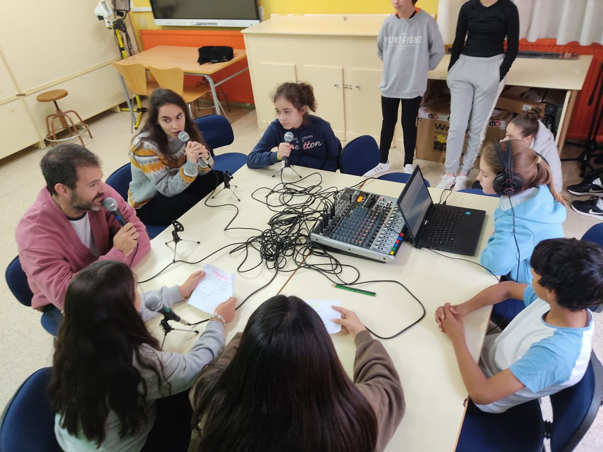 CEIP Dª Mencía de Velasco tweet media