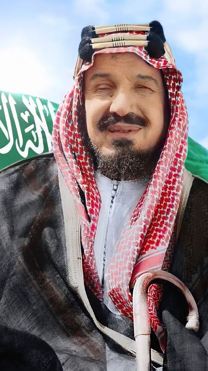 الحكم لله ثم لعبدالعزيز هنا المملكة العربية السعودية اللهم عز قادة المملكة العربية السعودية خادم الحرمين الشريفين الملك سلمان بن عبدالعزيز وو لي العهد الملهم محمد بن سلمان بن عبدالعزيز وشعب المملكة الكريم الفذ المخلص #المملكة_العربية__السعودية #السعودية