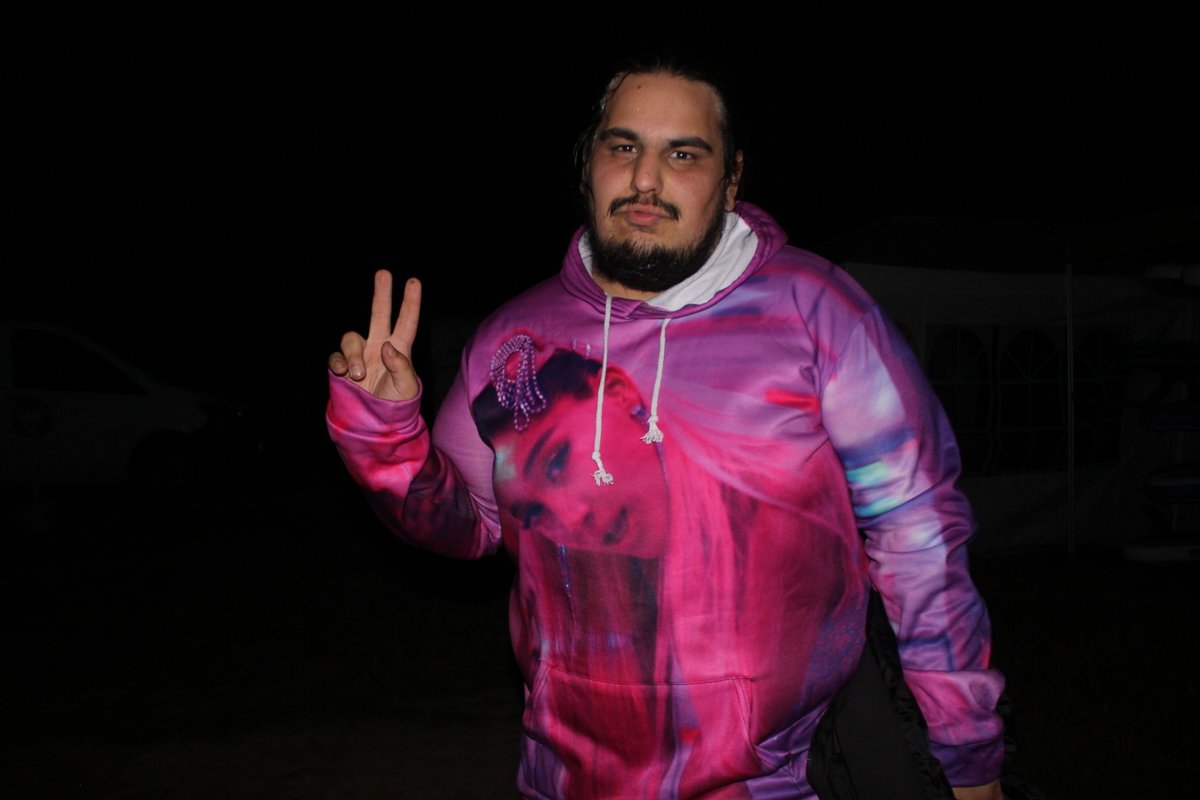 correctberliner's tweet photo. fewjar you have to stop. you smoke too tough. your swag too different. your bitch too bad. your style too crisp. they'll kill you https://t.co/FajJLr2vij