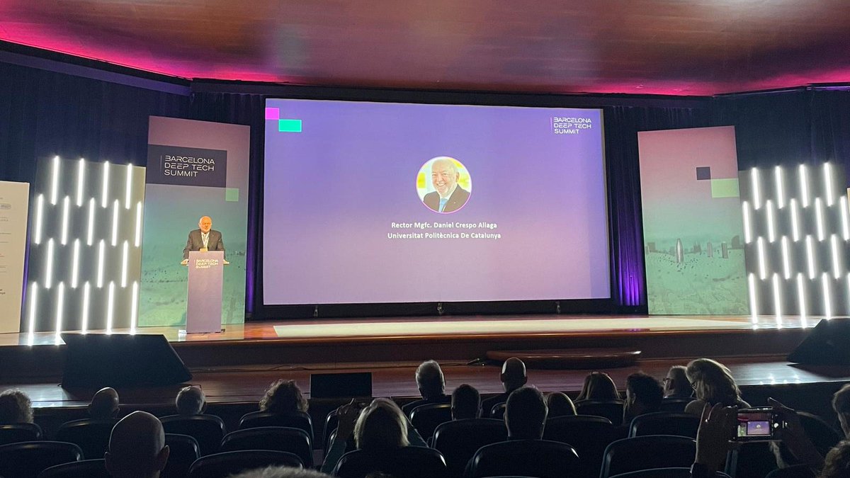 la_UPC's tweet image. 🔝 Presència destacada de la #UPC a la nova edició del #BarcelonaDeepTechSummit.
Una trentena d’empreses sorgides de la UPC i diversos investigadors presenten avenços i tendències transformadores en transició energètica, digitalització de la indústria, connectivitat, mobilitat…