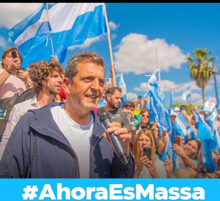 Agrupación #La 28 +A (@agrupacionla28) on Twitter photo #BuenMartes
Se anotó para construir no para destruir. 11 millones de votos una remontada sin precedentes.
Mientras tanto ,en otros lugares a espaldas del pueblo se prepara un AJUSTE BRUTAL en nombre de los" argentinos de bien"
<a href="/SergioMassa/">Sergio Massa</a> por siempre. #BuenMartes
Se anotó para construir no para destruir. 11 millones de votos una remontada sin precedentes.
Mientras tanto ,en otros lugares a espaldas del pueblo se prepara un AJUSTE BRUTAL en nombre de los" argentinos de bien"
<a href="/SergioMassa/">Sergio Massa</a> por siempre.