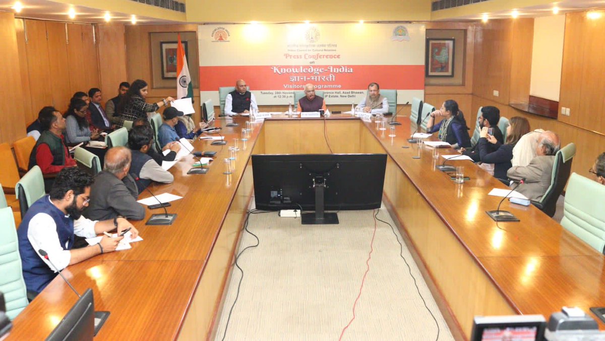 Vinay1011's tweet photo. Addressed media at @iccr_hq today to brief about forthcoming Knowledge-India visitors’ prog or Conference on 4-5 Dec
For the first time over 85 sr academics/HODs of Indic Knowledge System subjects like Indology, Sanskrit, Buddhist Studies, Yog, Ayurveda etc are visiting India ! https://t.co/XD427fhaNp