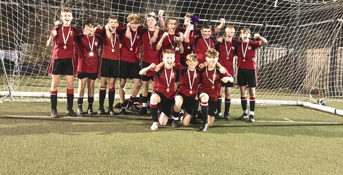Congratulations to the Bideford College year 10 Football team who have been crowned North Devon Champions!
#BidefordFootballVictory #NorthDevonChamps  #CelebratingSuccess