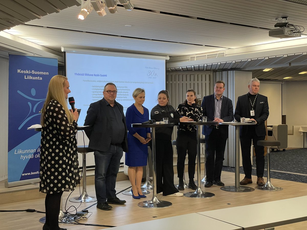 Yhdessä liikkuva #keskisuomi motivoi panelisteja:
🏀 liikkumaan innostuminen
🎾 tahto
🏈 kestävä yhteistyö
🥎 iso porukka messissä
🥏 mallia muille
⚽️ mielen ja kehon tasapaino

 #ksliikkuu