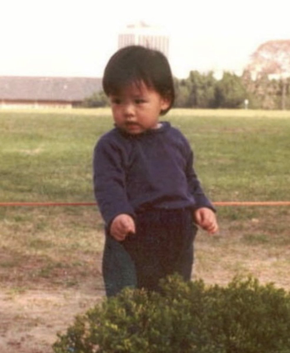 sonyejins_'s tweet photo. [ENG] 23/11/2023 Yejinhand Instagram Post

“Compared to when Alkongie’s mom was young, Alkongie is a million times cuter 🙃”

#sonyejin #손예진 https://t.co/C6gZguOmIW