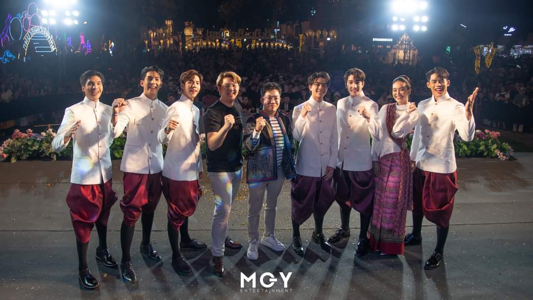 RocketLink_Ent tweet media