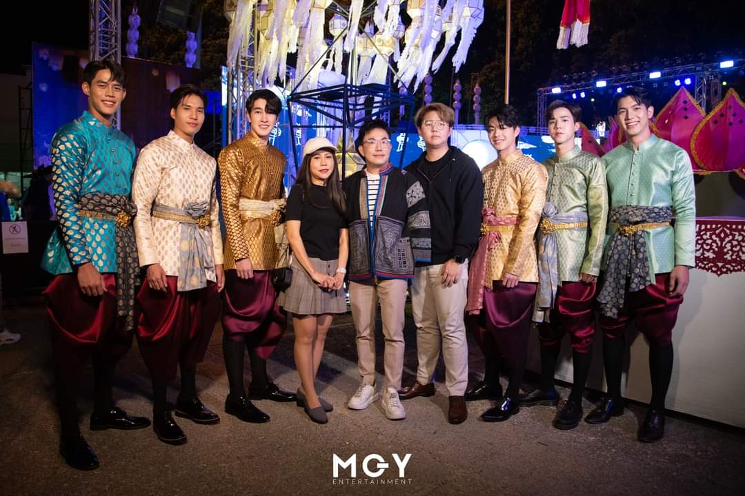 RocketLink_Ent tweet media