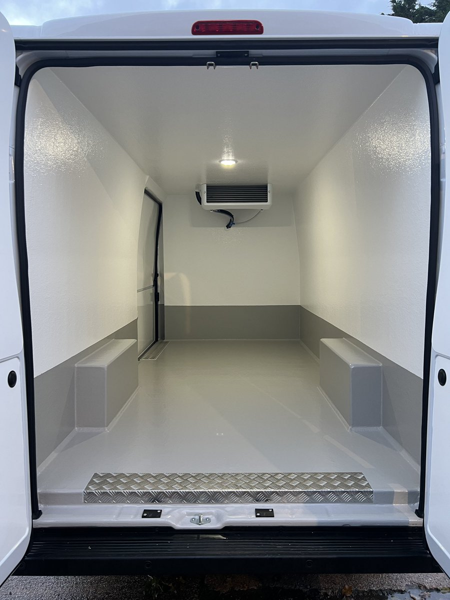 CoolVan tweet media