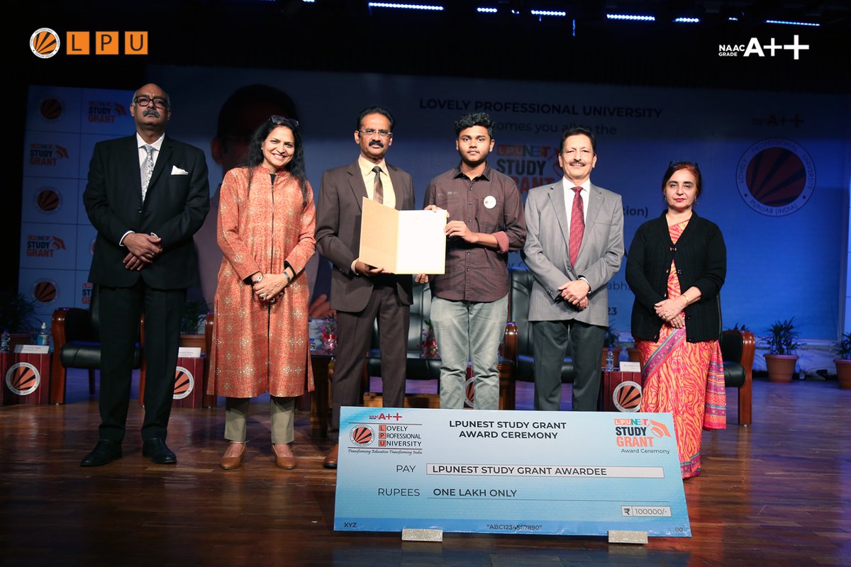 lpuuniversity's tweet image. The grant was presented to recognize and support talented and meritorious students, irrespective of whether they are enrolled at LPU or not, honouring and encouraging excellence amongst them.

Have a look at these moments captured at the grand event!

 #StudyGrant #Scholarship