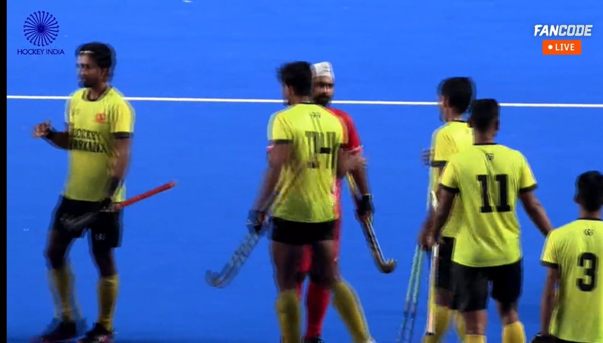 nnis_sports's tweet photo. PUNJAB HOCKEY ARE CHAMPIONS ๐
PUNJAB BEAT HARYANA TO WIN
SENIOR NATIONAL MEN'S HOCKEY CHAMPIONSHIP ๐
REGULATION TIME 2-2
PUNJAB WON IN PENALTIES 9-8 AGAINST HARAYANA
#HockeyIndia #Hockey #Punjab #Haryana #HarmanpreetSingh #SimranjeetSingh #KrishanPathak https://t.co/RelflWJLYX