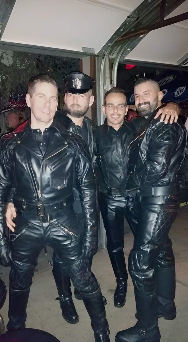 FrankKolt's tweet photo. happy sexy nice &amp; perfect november tuesday 
#leather meeting 4 lovely #leathermen https://t.co/AtJyTXlUxd