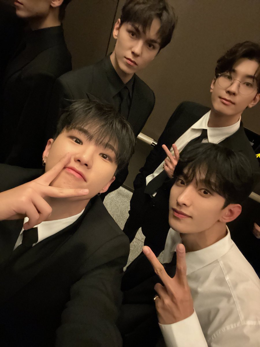 soongyu's tweet photo. OMG SURGERY LINE LMAO https://t.co/Vf1IhlsDF0