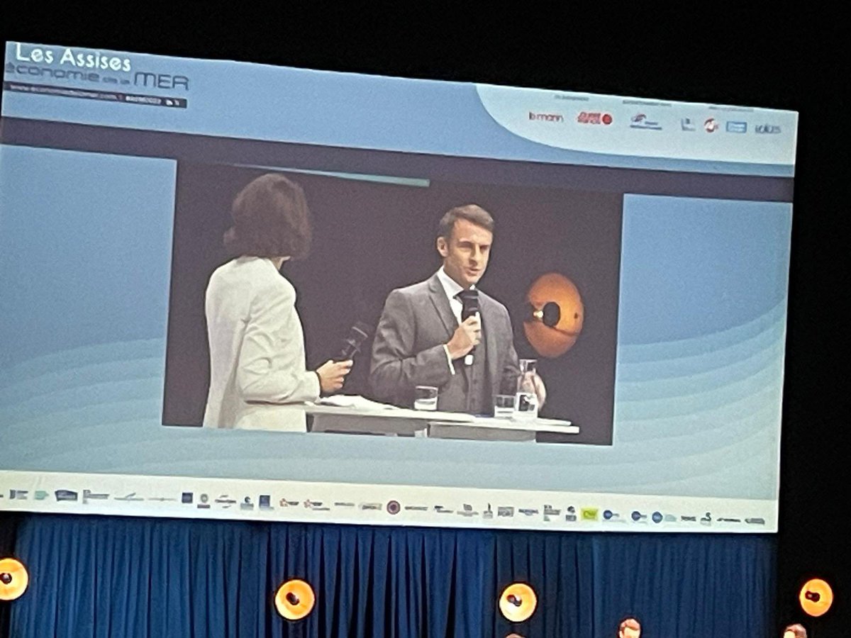 Depuis les @AssisesdelaMer, les équipes du #CFM sont pleinement mobilisées @ClusterMaritime et @SGMer pour renforcer notre modèle d’économie bleue ! Ce matin @EmmanuelMacron a donné les perspectives pour les années à venir : transition énergétique et decarbonation du transport !