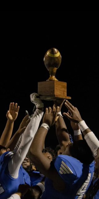 Senior season film
hudl.com/v/2MeAiC