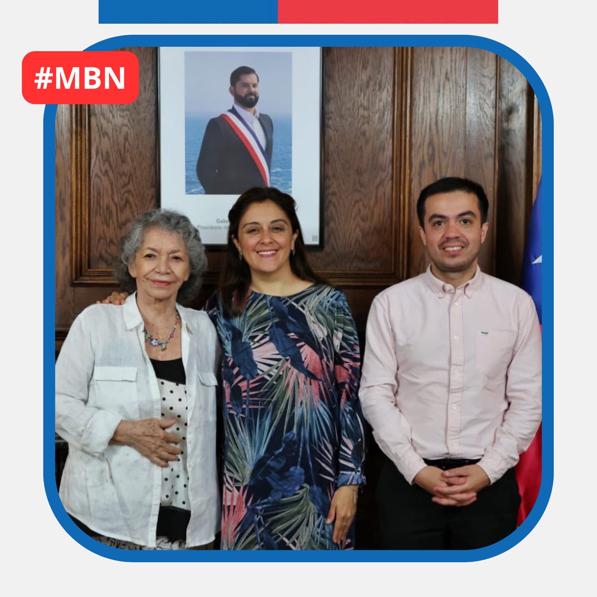 MetroBBNN's tweet photo. Nuestra ministra @Marce_Sandoval_ y nuestro seremi @SeremiAHidalgo se reunieron ayer con representantes de la Fundación Violeta Parra. En el #MBN trabajamos día a día para atender de la mejor manera posible las necesidades de las organizaciones de la sociedad civil. https://t.co/ZoBydPEmEH