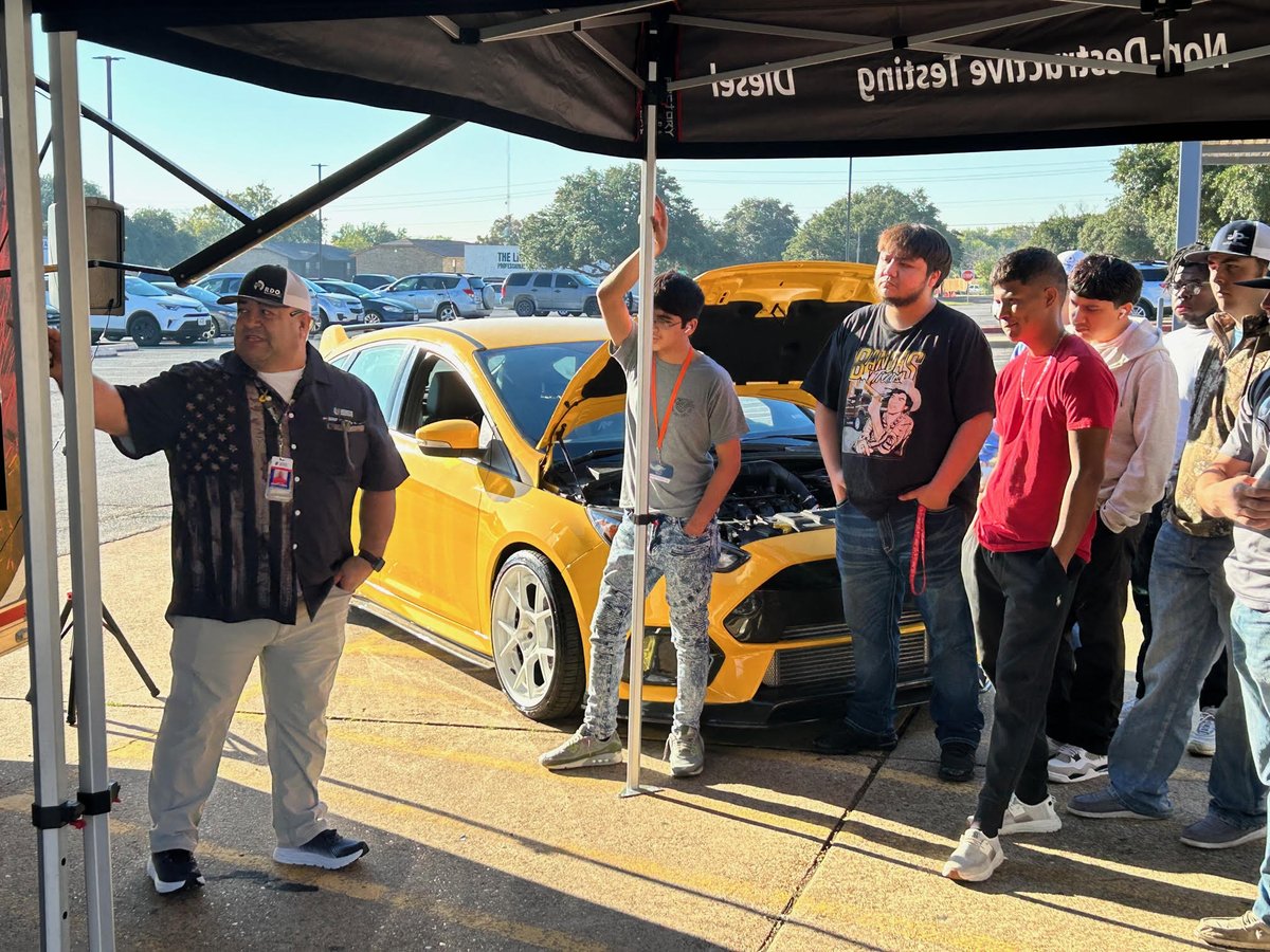 Universal Technical Institute and the U.S. Army brought their traveling exhibits to allow our students to learn hands on industry skills in various CTE fields. They had a great time utilizing state of the art technology used in the automotive, aerospace, and medical fields! #CTE