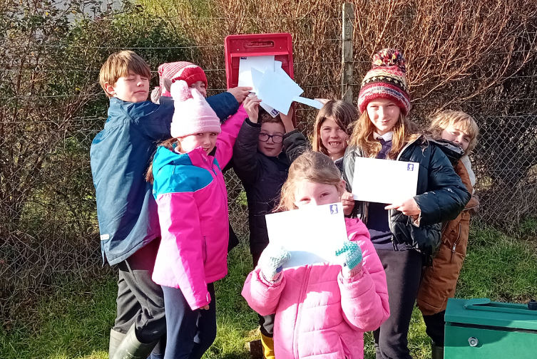 SmallIslesPS's tweet image. As part of our @UNICEF_uk #OutRight #RRSA OutRight campaign, with COP28 on the horizon, we worked with our friends at @portellenps to discuss the impact of climate change on children's rights.  We then wrote letters to our local councillors and MSP asking for change. #advocates