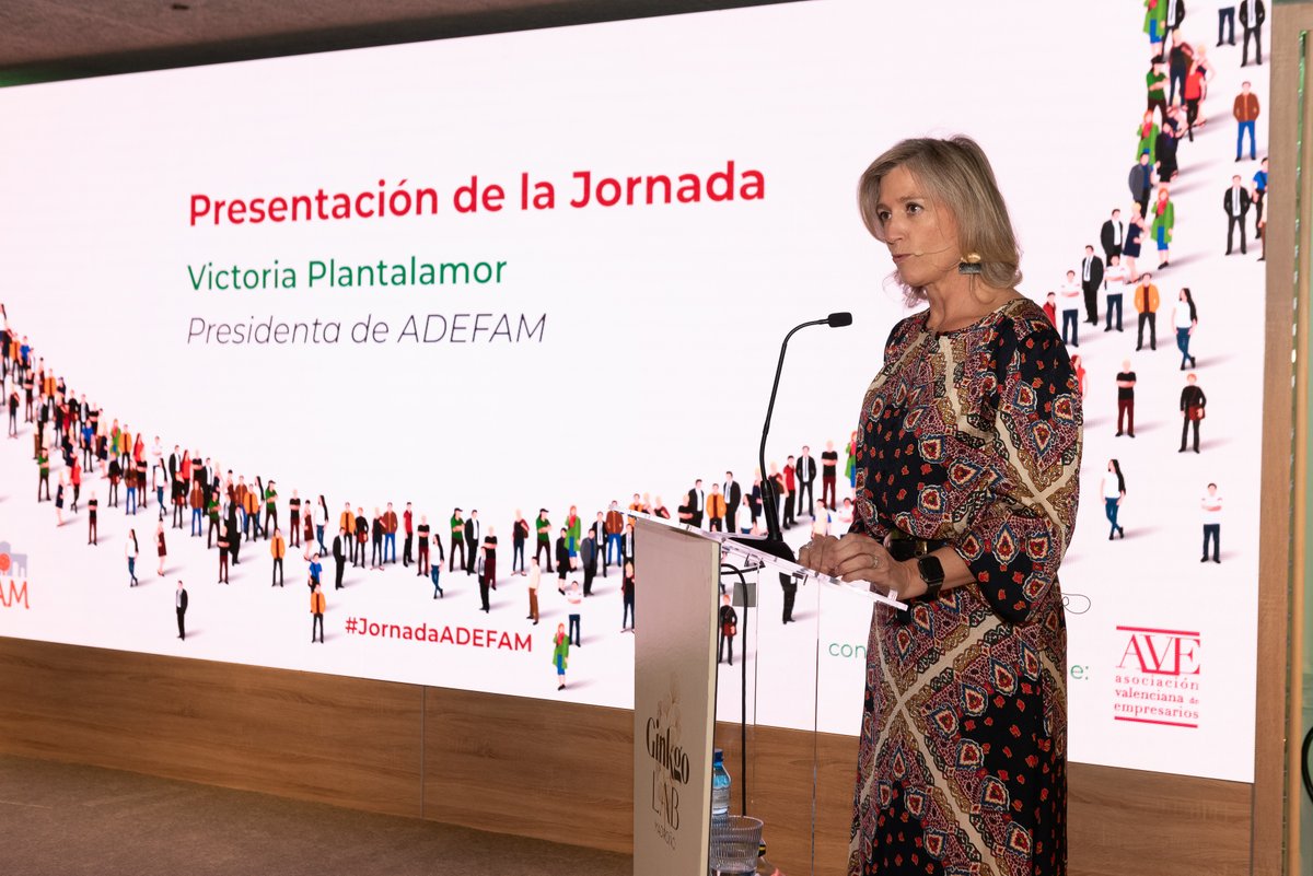 adefammadrid's tweet photo. La presidenta de @adefammadrid pide al nuevo Gobierno más seguridad y previsibilidad para que las empresas realicen inversiones y desarrollen proyectos. Resumen completo de la #JornadaADEFAM. Con @AVEmpresarios @Ivie_news @UV_EG @GrupoAliberico @EFCyL
https://t.co/q4yeaSawLk https://t.co/BI0I4emhEC