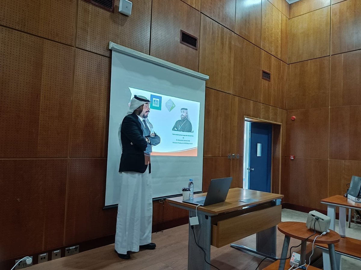 DkkuAlumni's tweet photo. سُعدنا بلقاء خريجينا في لقاء أمس بحضور عميد الكلية د.محمد القرني ورئيس اللجنة د.صالح القحطاني مشكورين لجهودهم ودعمهم.. https://t.co/YLcFtPiOCC