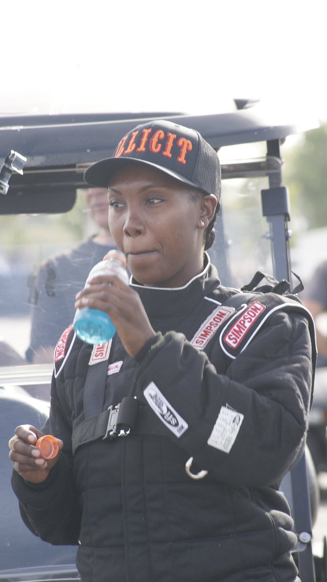 mieshael19's tweet photo. @BaddiesReality @unwinewithtasha @bluefaceebarbie @tdavincix1 Breaking barriers and changing the narrative for black women by being the First African American Female Drag Racer from the Bay Area.
Let’s make this go viral!
#bayareafemaledragracer #WomenEmpowerment #blackwomeninmotorsports #viral #bayarea #sfnative https://t.co/2n7TeG00OW