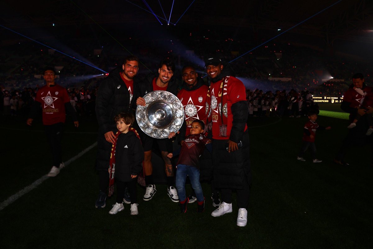 Lincoln9's tweet photo. Obrigado senhor, toda honra e toda glória seja dada a ti! 🙏🏾
J-league 2023 🏆 https://t.co/W3IiHKu3rD