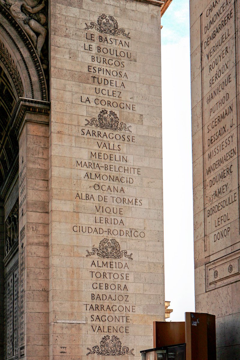 Businirmaslejos's tweet photo. Las batallas de Napoleón y sus tropas en tierras burgalesas todavía se recuerdan en los muros del #ArcodeTriunfo de #París. En la fotografía se pueden leer los nombres de #Burgos y #EspinosadelosMonteros, pero también está grabado para la posteridad el nombre de #Gamonal. https://t.co/NIkZmMLiUC