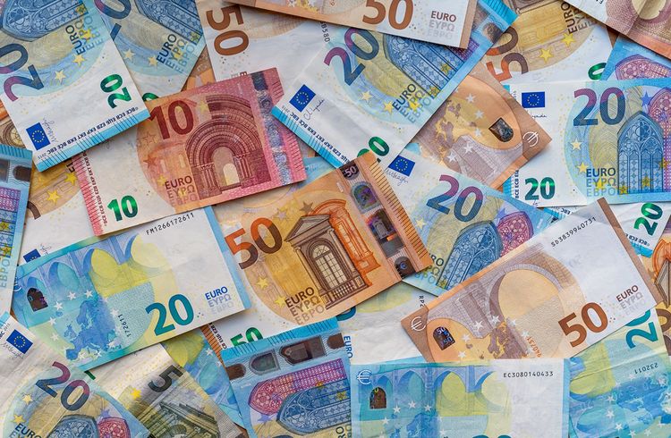 akt.ie/ryae Steuerrechtliche Hürden für ausländische Banken in Deutschland 🏦💰 #Steuerrückforderungen #Finanzwelt #Rechtslage #Investitionen