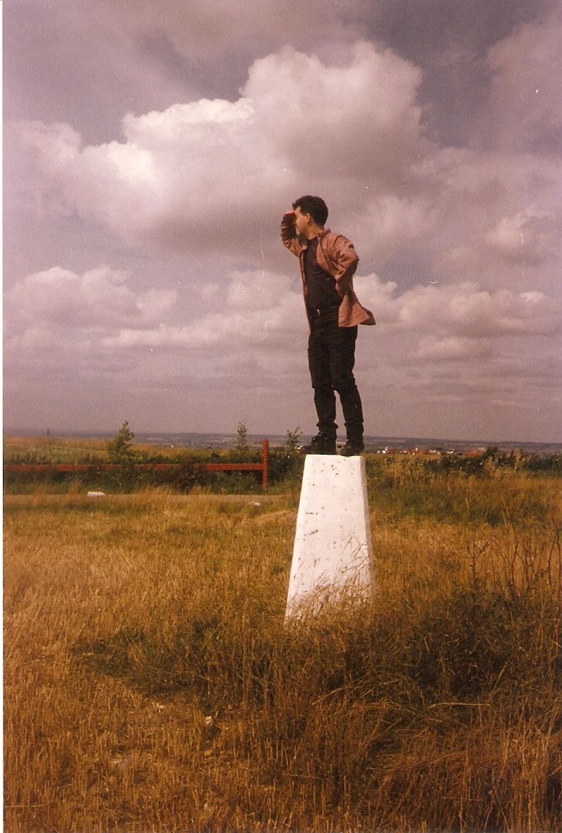 Happy #BedfordshireDay! Its county top is the Dunstable Downs and... (1/2)