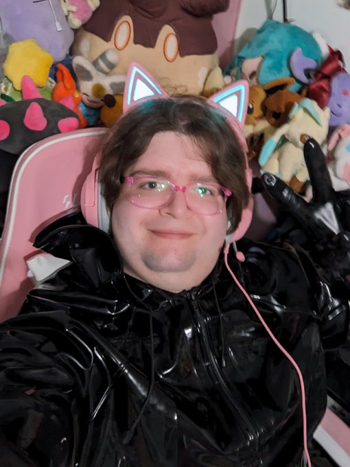 Gosh this heavy unlined PVC suit is so thick and wonderful to wear, and new latex toe socks too! I'm