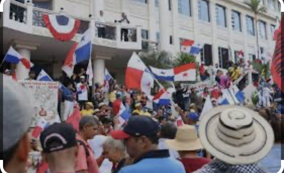 luis_pinedo_'s tweet photo. Gracias Ciudadanía 
Gracias  Jóvenes 
Gracias Lancheros 
Gracias hermanos Indígenas 
Gracias Sal de las Redes
Gracias Suntracs
Gracias Maestros 
Gracias Ambientalistas 

Gracias gracias gracias 
Por pararse firme y darnos el mejor mes de la patria https://t.co/OPkYYF6GZv