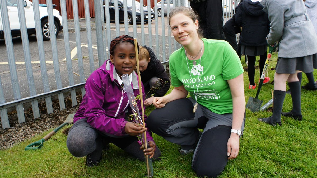❓ Did you know?

🌱 Every March & Nov we give away 1000s of #FreeTrees to schools & communities across Scotland, from Shetland to Stranraer.

📦 Applications open now for delivery in Mar '24 (whilst stocks last).

👉 Apply today & #PlantMoreTrees with us! bit.ly/3FxrHuf
